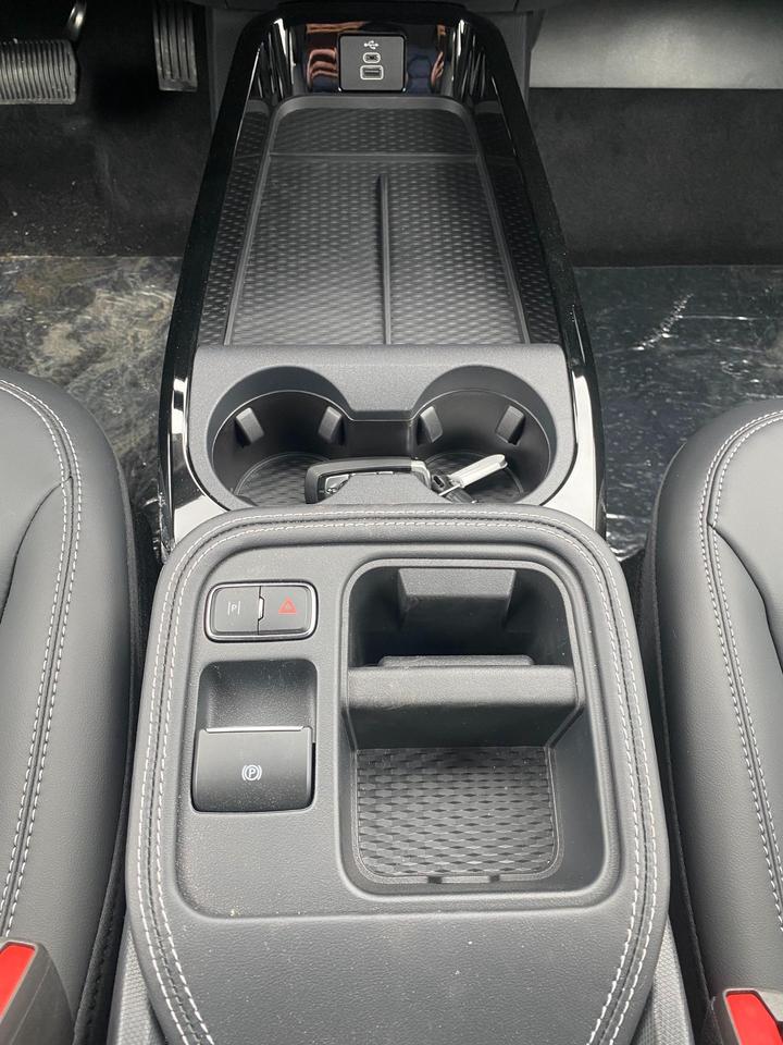 2026 Ford Mustang Mach-E Select 4dr All-Wheel Drive Photo