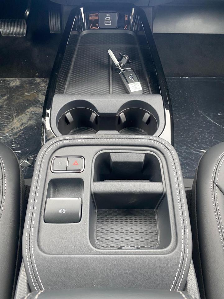 2026 Ford Mustang Mach-E Select 4dr All-Wheel Drive Photo