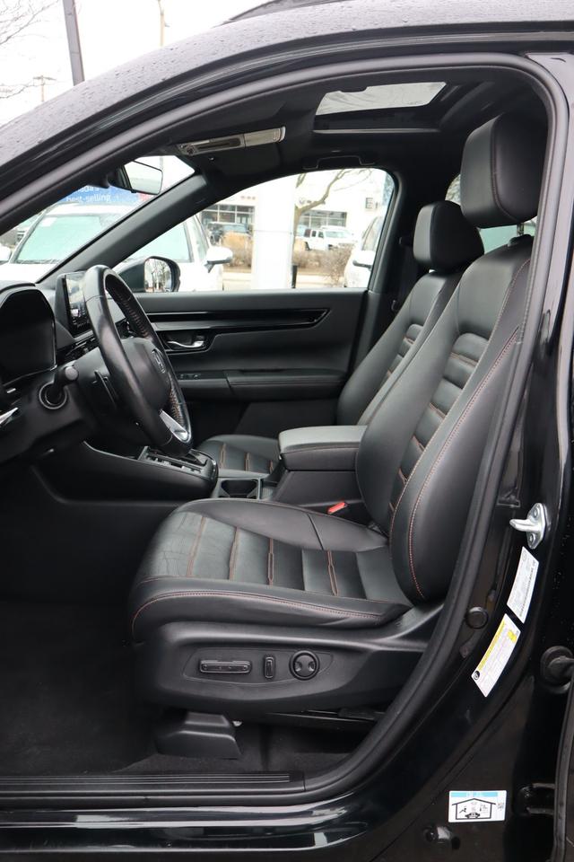 2024 Honda CR-V Hybrid Touring 4dr All-Wheel Drive Photo