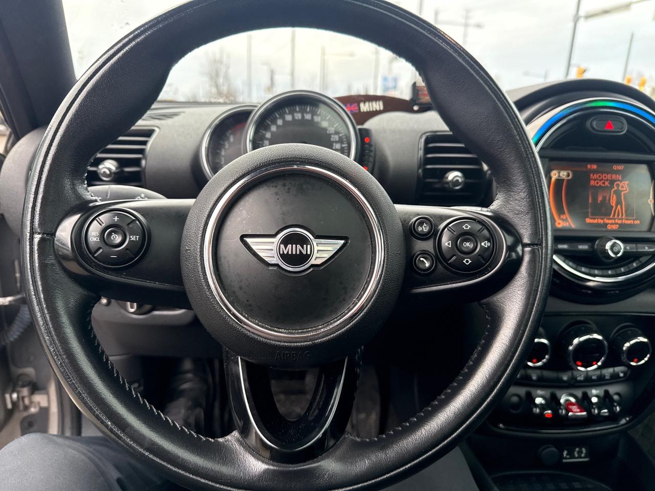 2016 MINI Clubman Cooper 4dr Front-Wheel Drive Photo