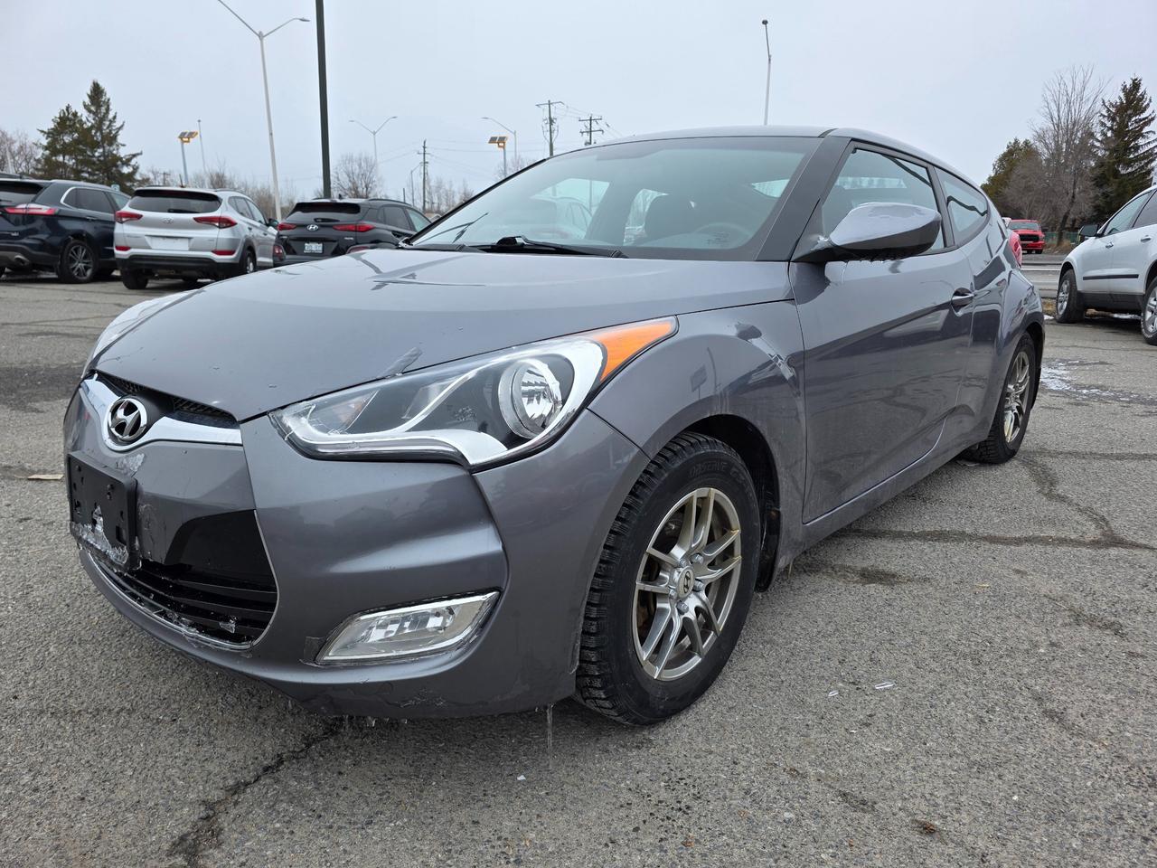 2015 Hyundai Veloster SE (M6) 3dr Hatchback Photo2