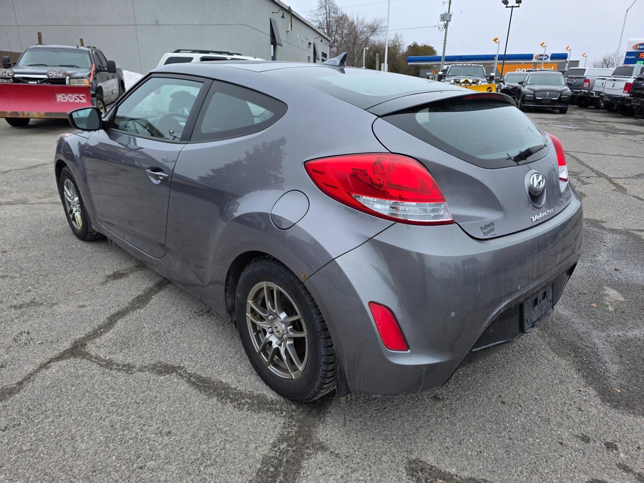 2015 Hyundai Veloster SE (M6) 3dr Hatchback Photo