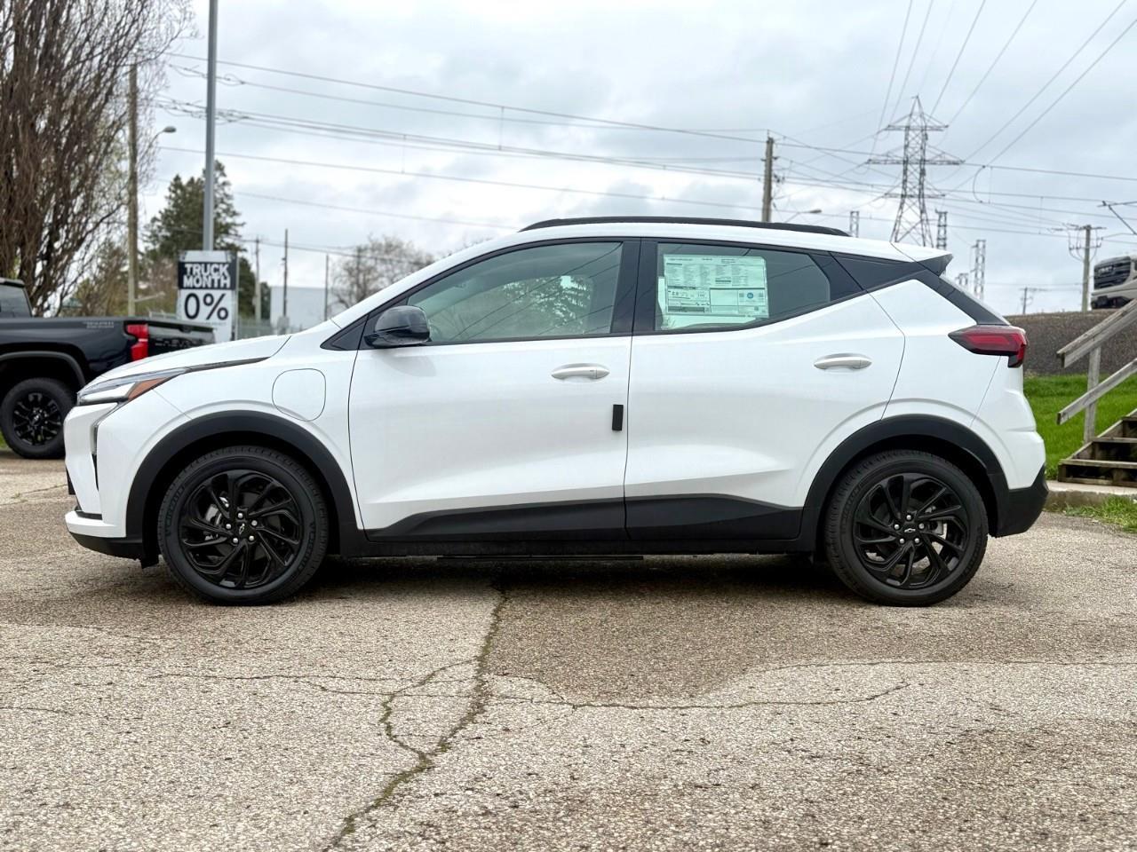 2027 Chevrolet Bolt RS 4dr Photo