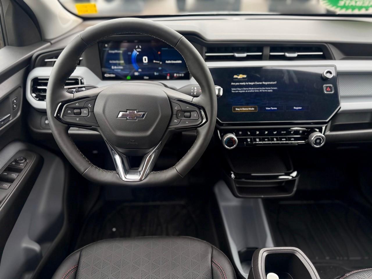 2027 Chevrolet Bolt RS 4dr Photo