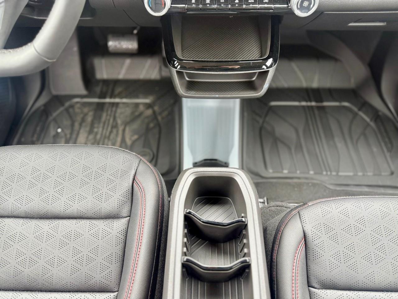 2027 Chevrolet Bolt RS 4dr Photo