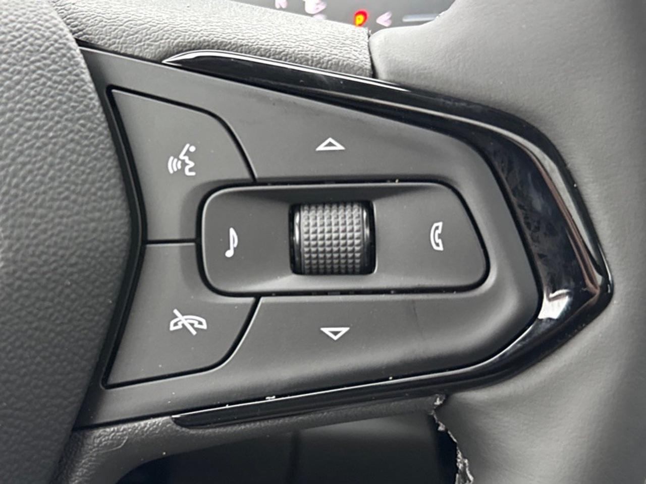 2027 Chevrolet Bolt FWD 4dr RS Photo