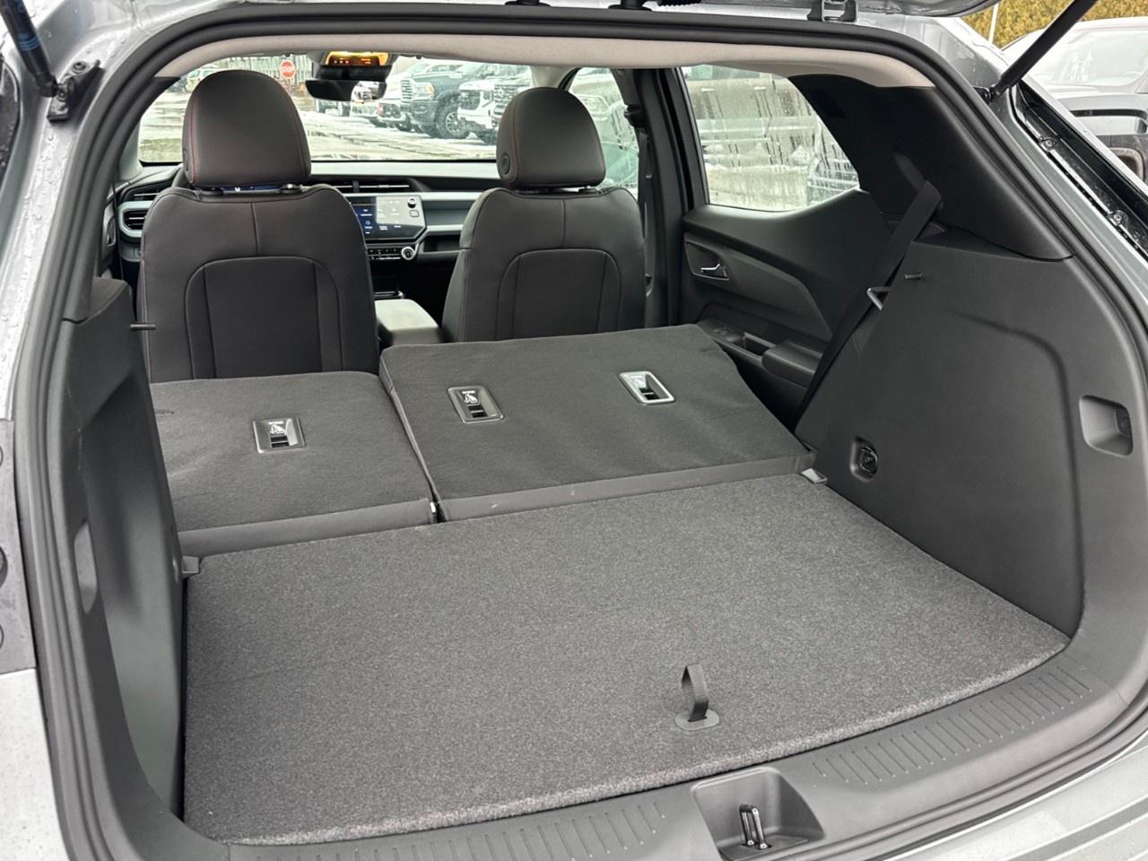 2027 Chevrolet Bolt FWD 4dr RS Photo