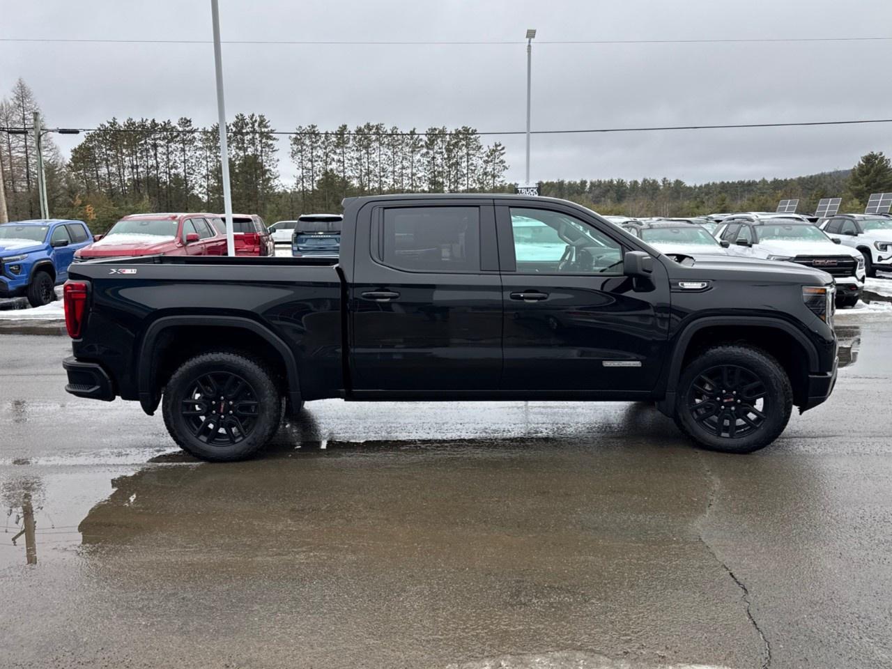 2026 GMC Sierra 1500 Crew Cab Short Box 4-Wheel Drive Elevation Photo3