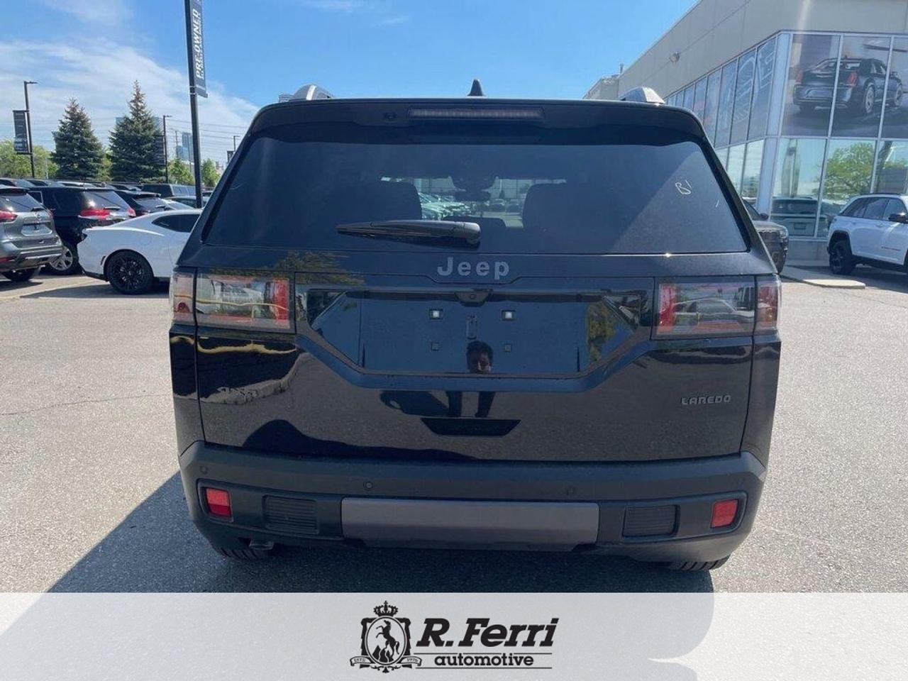 2026 Jeep Cherokee  Photo3