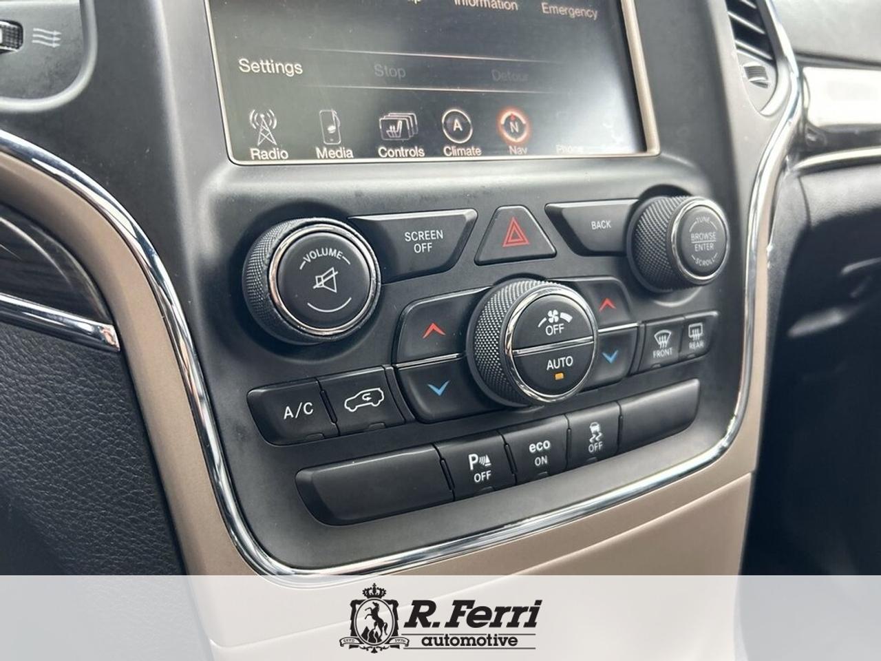 2015 Jeep Grand Cherokee Overland 4dr 4x4 Photo