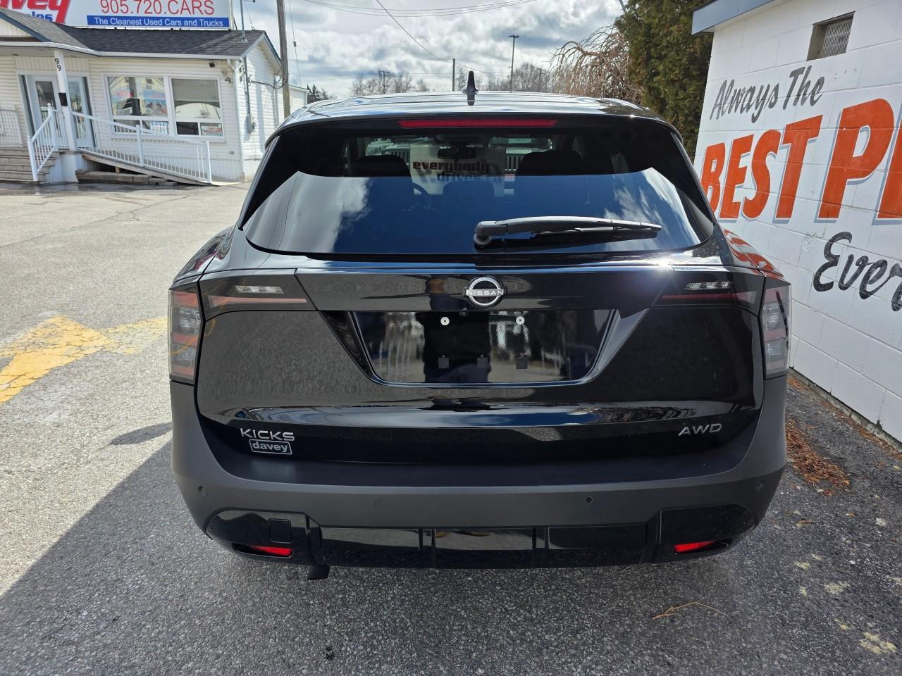 2025 Nissan Kicks SV 4dr All-Wheel Drive Photo