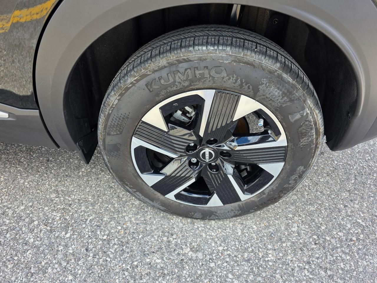 2025 Nissan Kicks SV 4dr All-Wheel Drive Photo