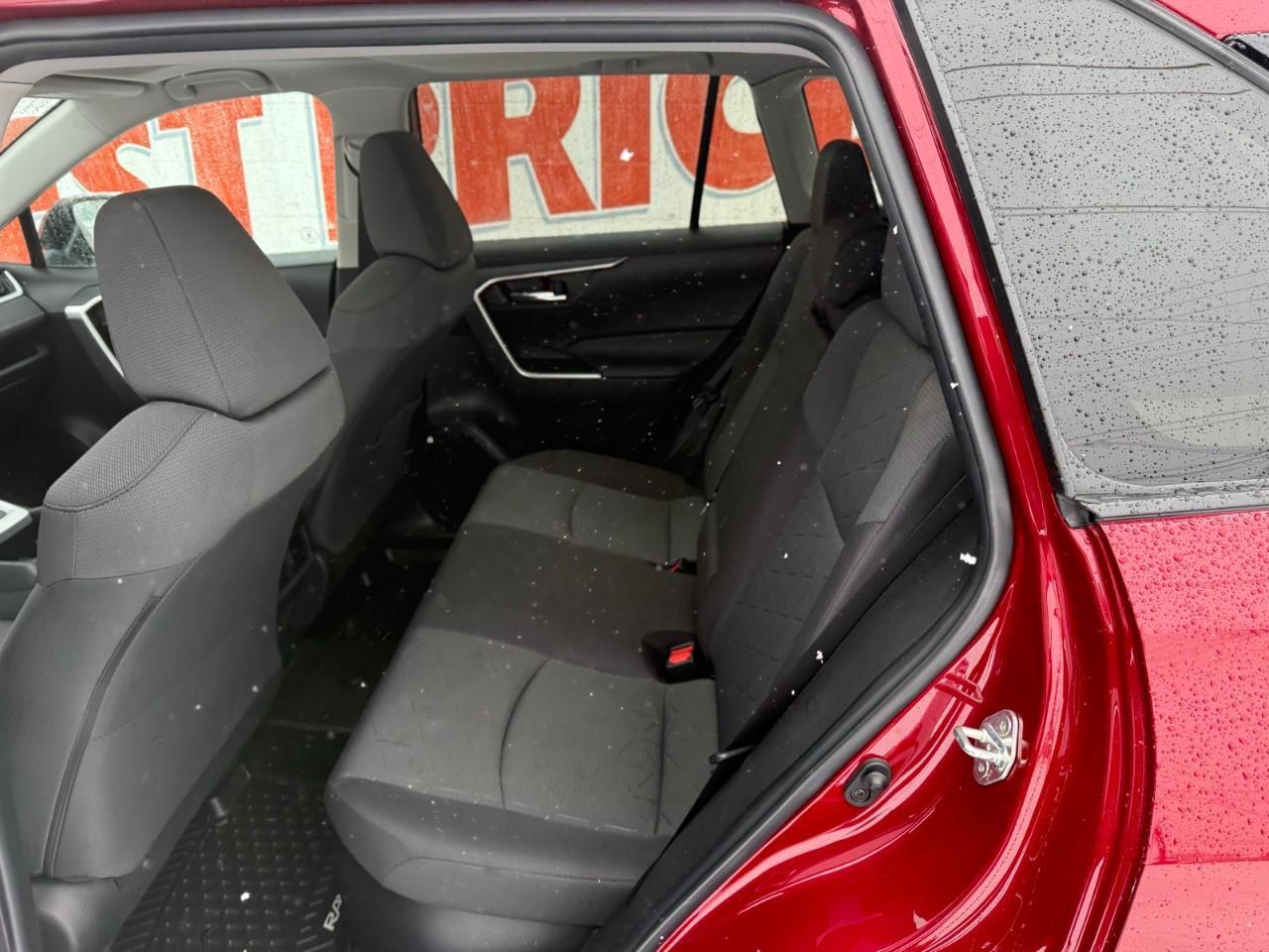 2022 Toyota RAV4 Hybrid XLE 4dr All-Wheel Drive Photo