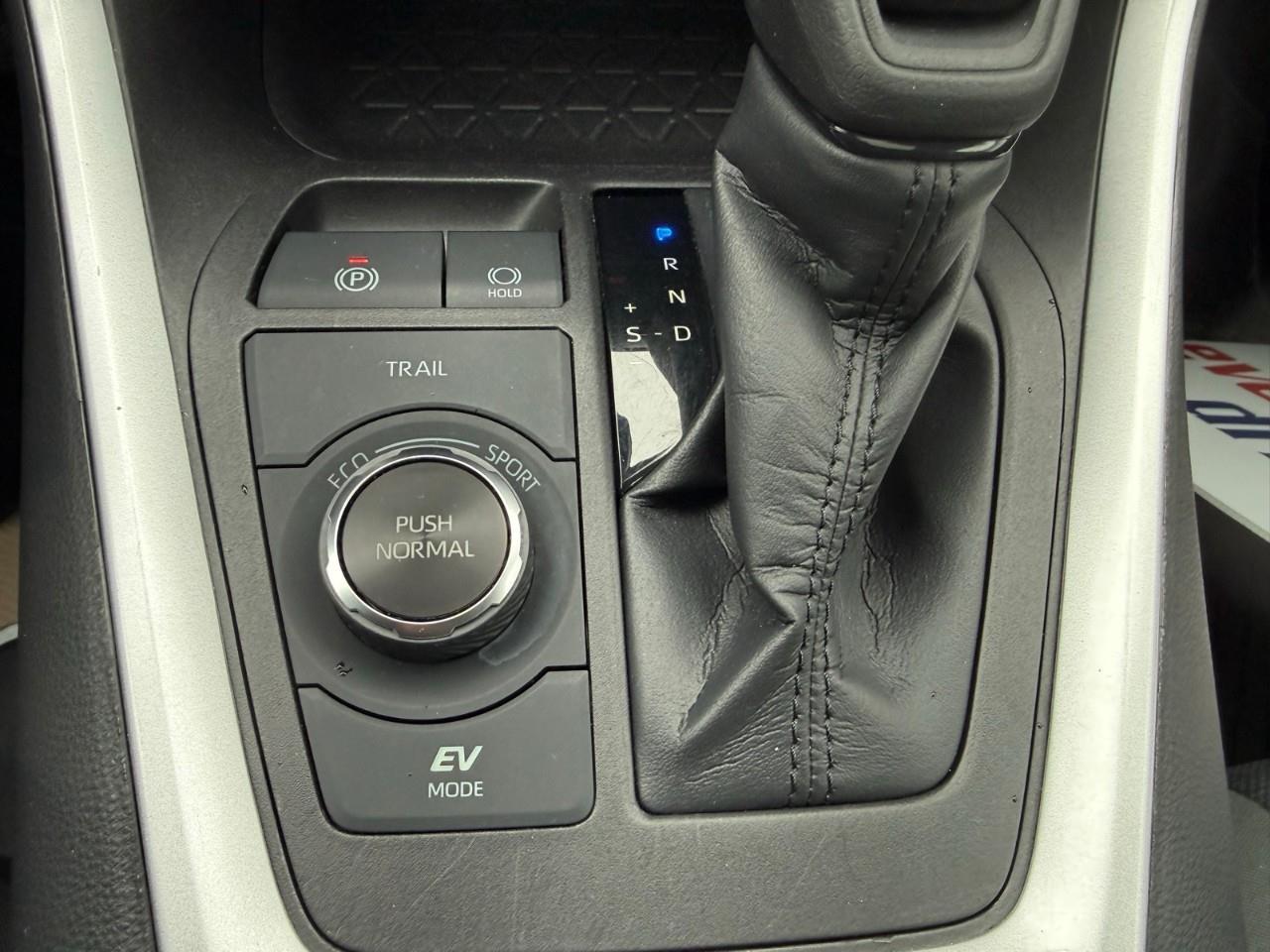 2022 Toyota RAV4 Hybrid XLE 4dr All-Wheel Drive Photo