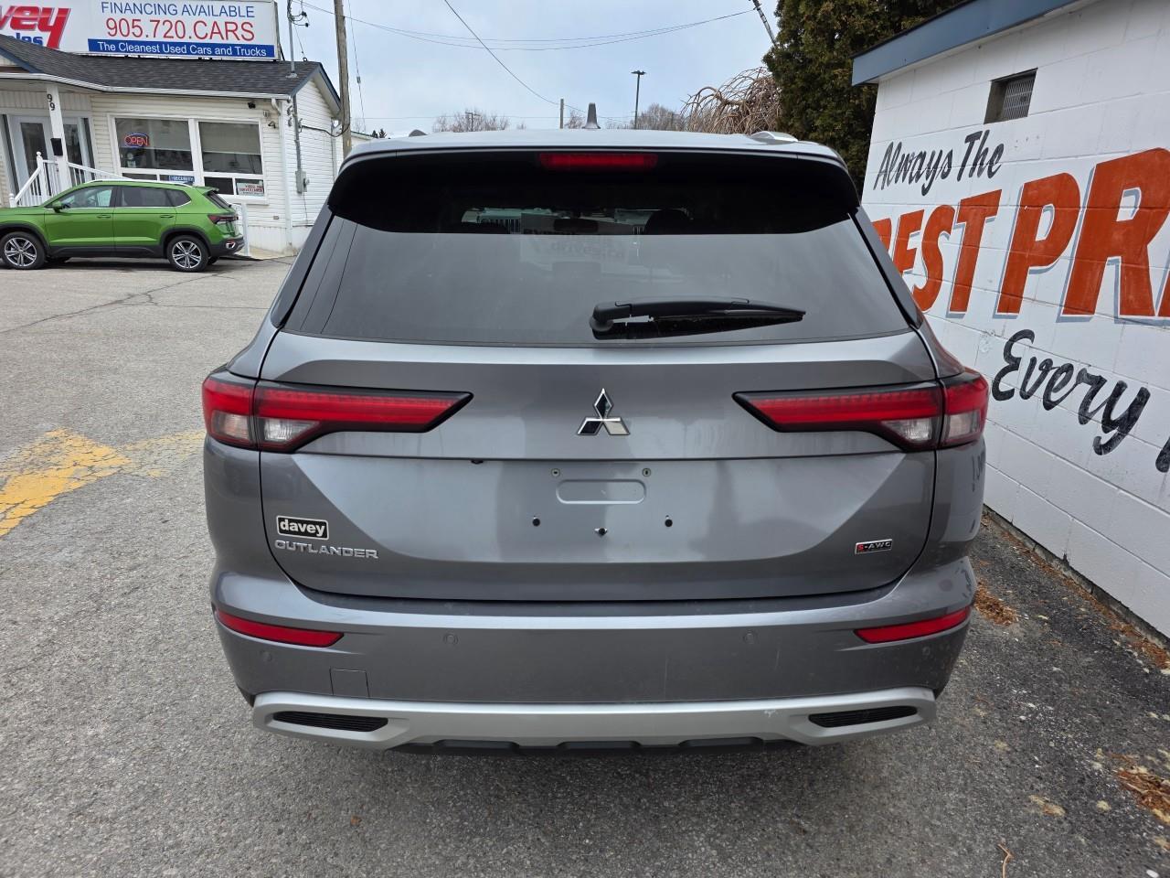 2022 Mitsubishi Outlander SE 4DR S-AWC Photo