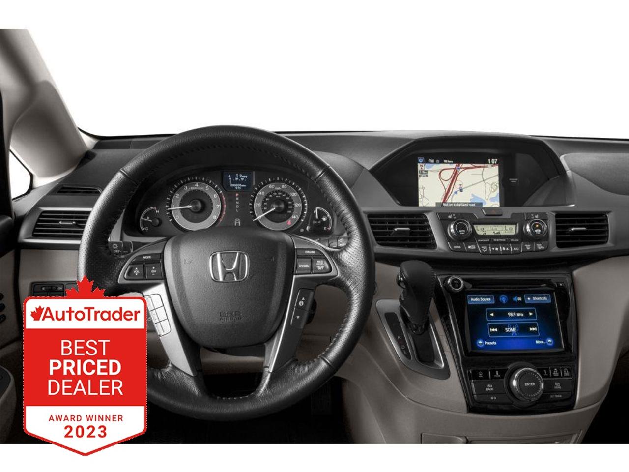 2016 Honda Odyssey Touring (A6) Passenger Van Photo3