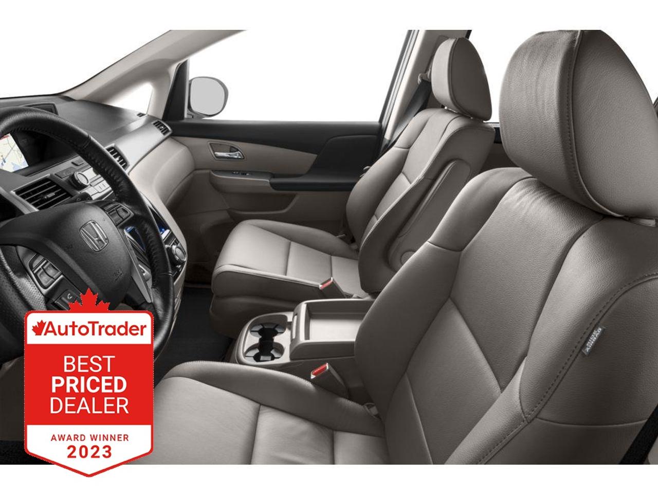 2016 Honda Odyssey Touring (A6) Passenger Van Photo