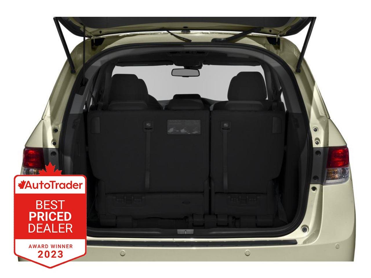 2016 Honda Odyssey Touring (A6) Passenger Van Photo