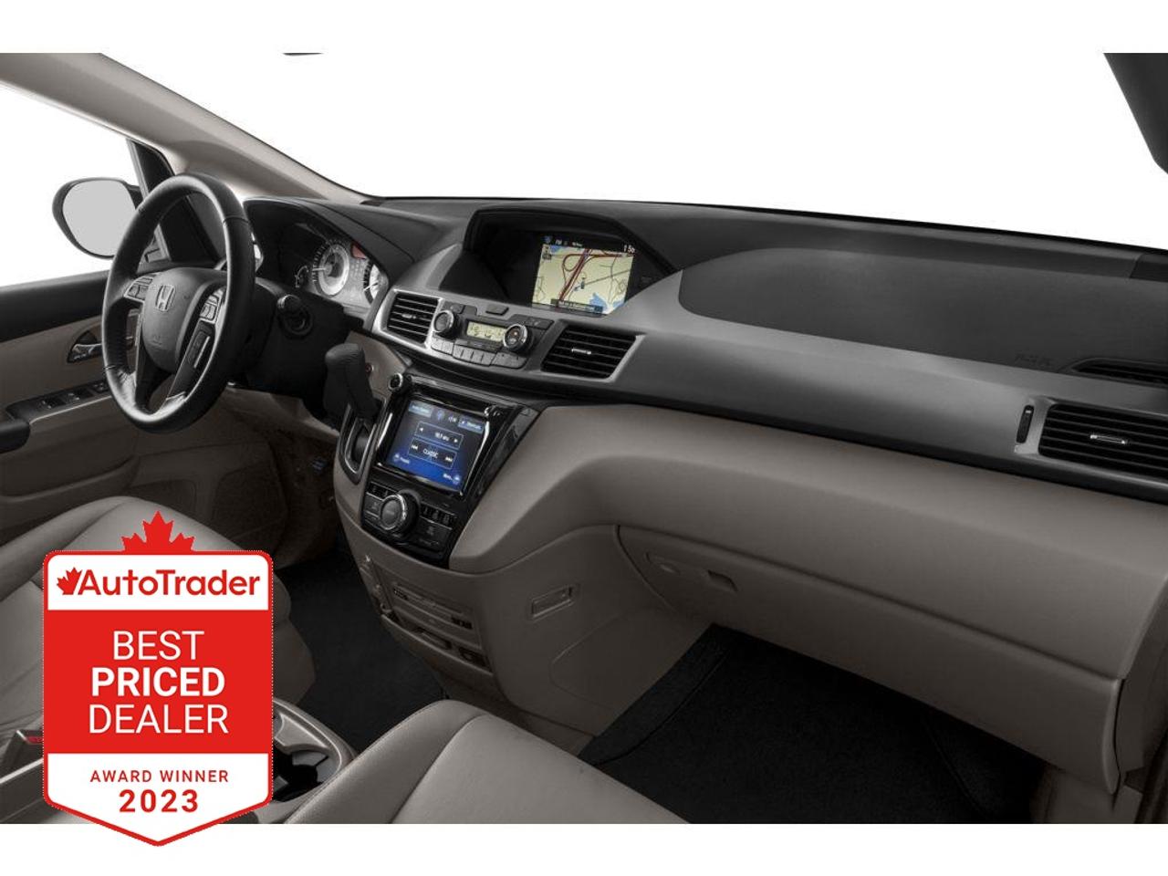 2016 Honda Odyssey Touring (A6) Passenger Van Photo