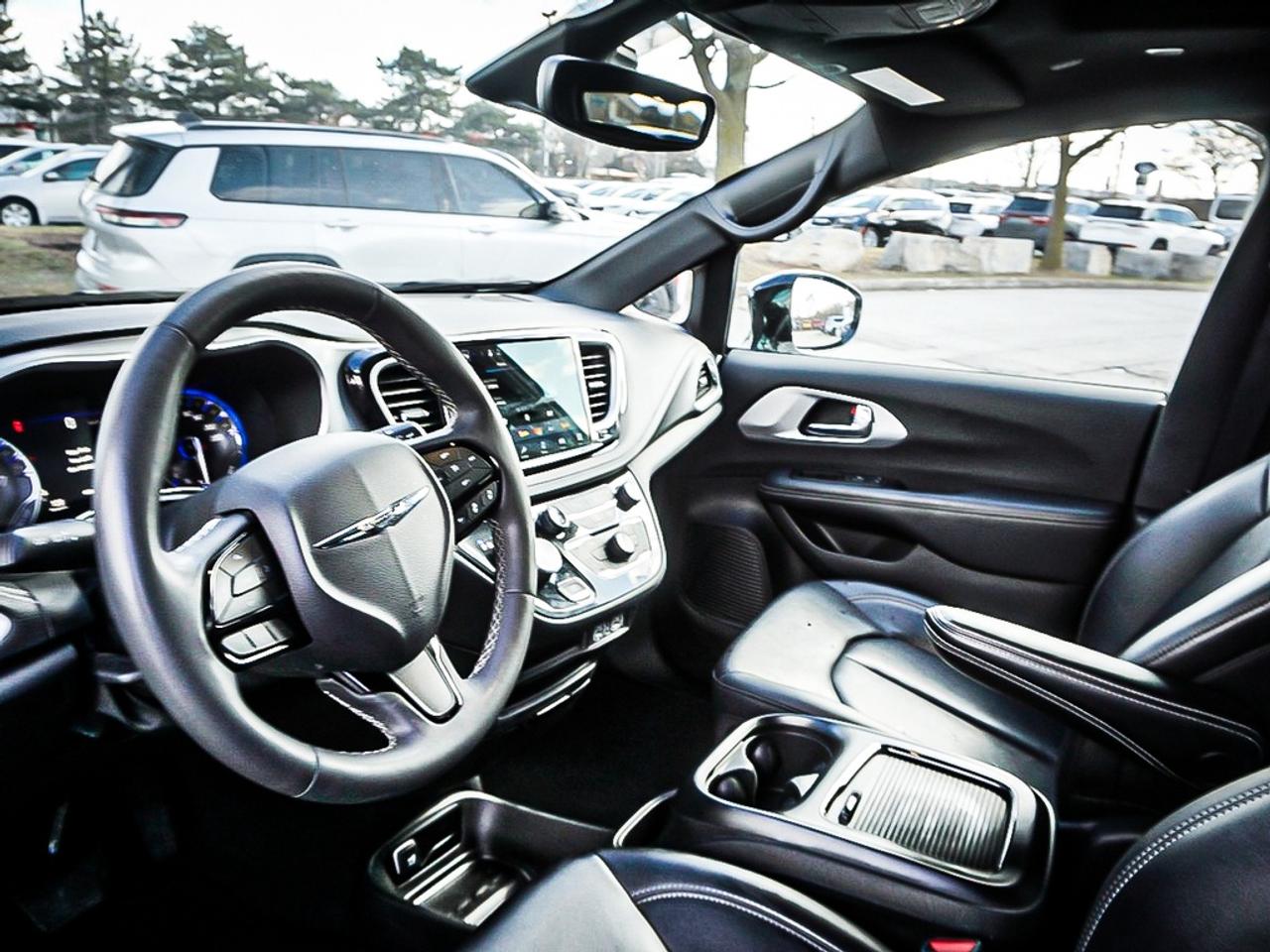 2024 Chrysler Pacifica  Photo