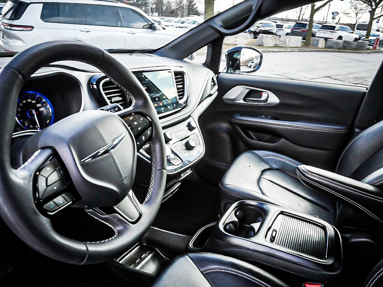 2024 Chrysler Pacifica  Photo