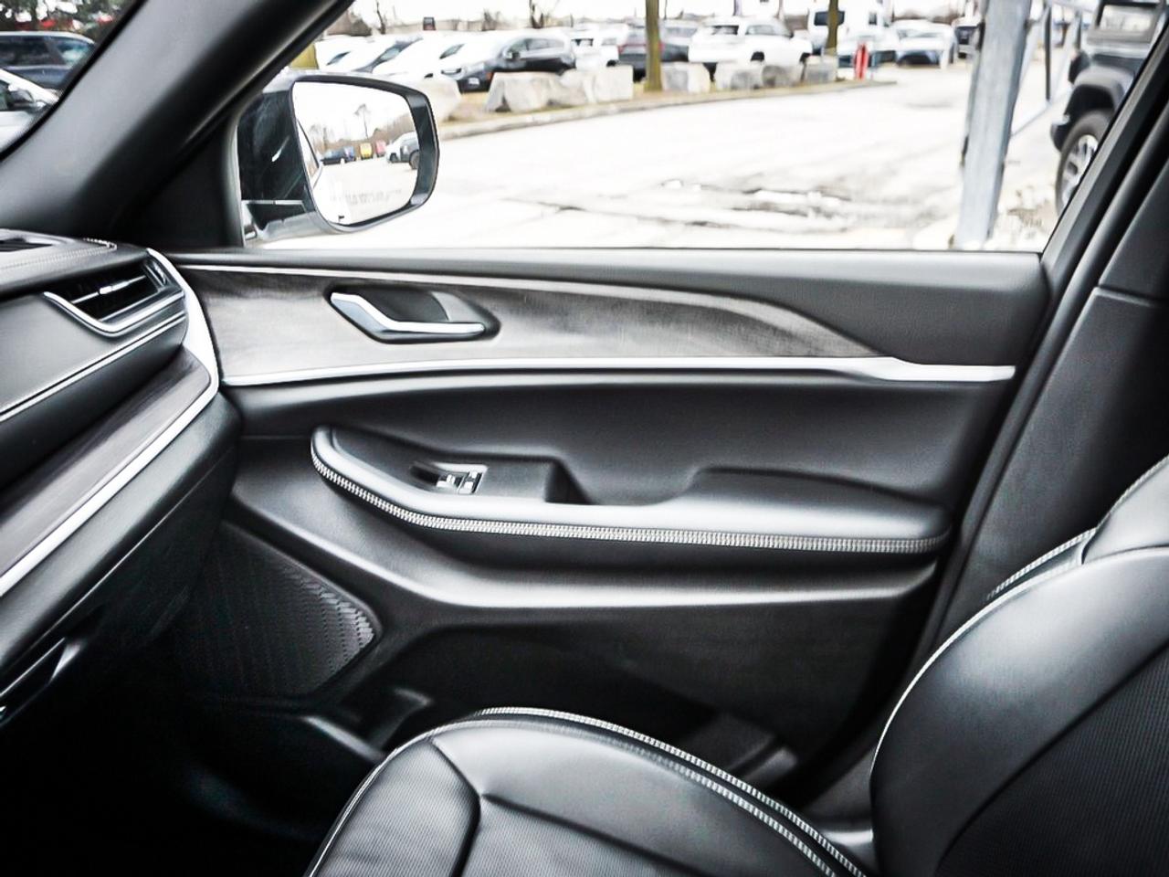 2024 Jeep Grand Cherokee  Photo