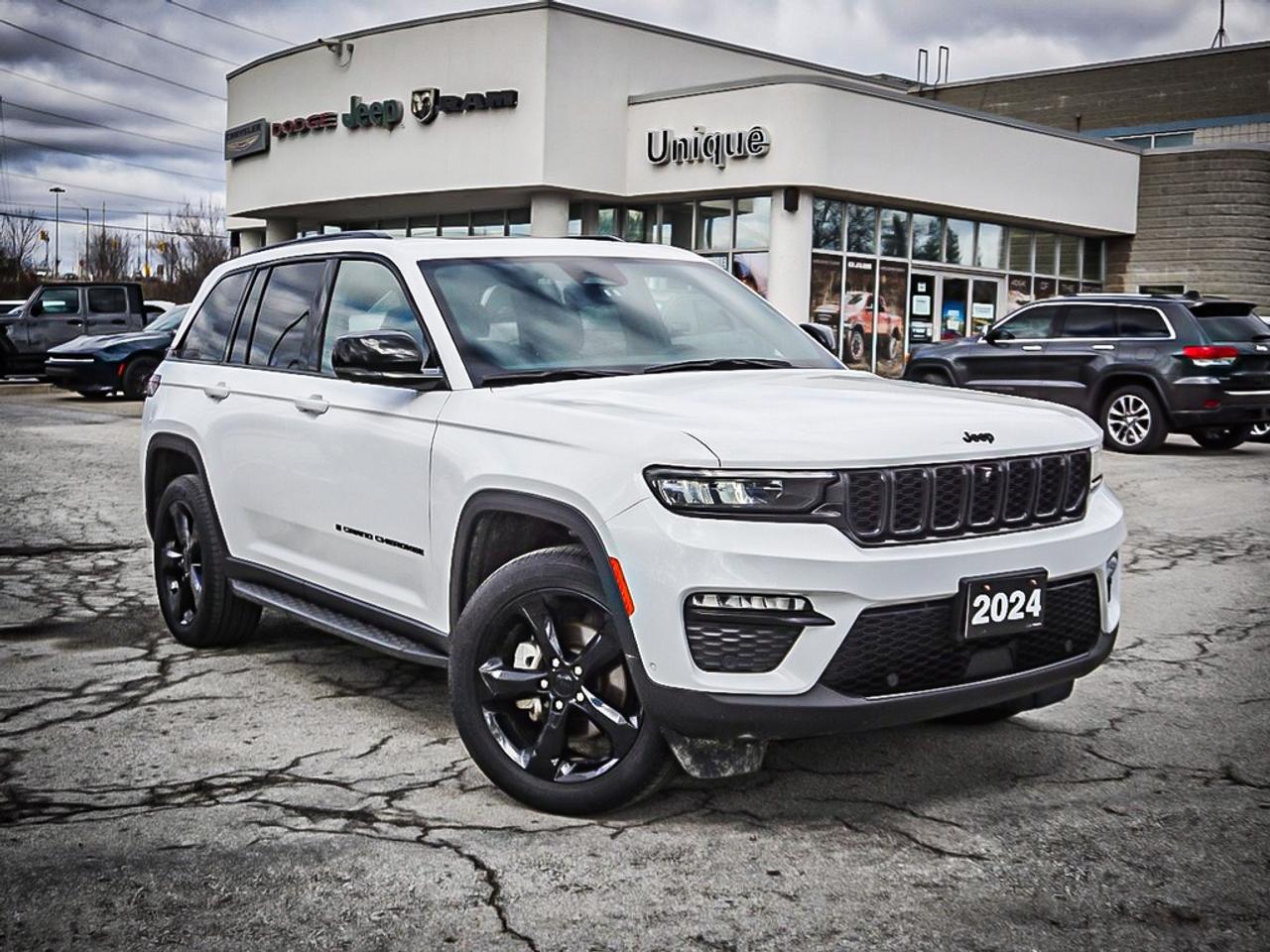 2024 Jeep Grand Cherokee  Photo