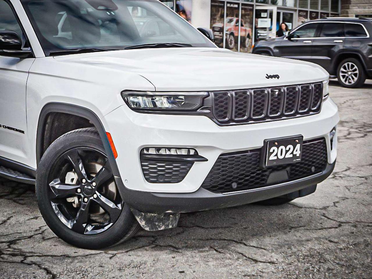 2024 Jeep Grand Cherokee  Photo5