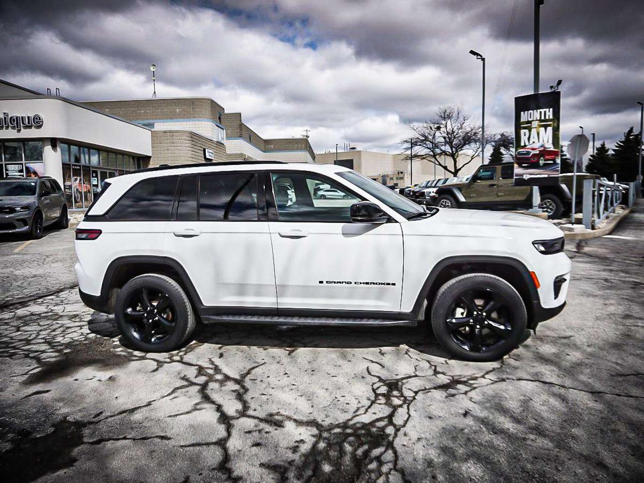 2024 Jeep Grand Cherokee  Photo