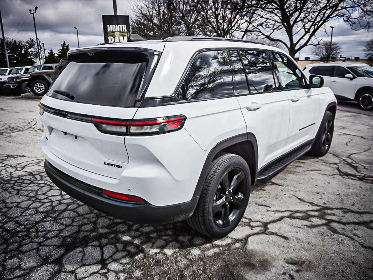 2024 Jeep Grand Cherokee  Photo