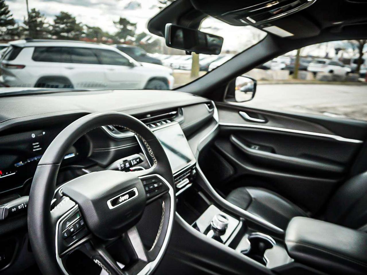 2024 Jeep Grand Cherokee  Photo