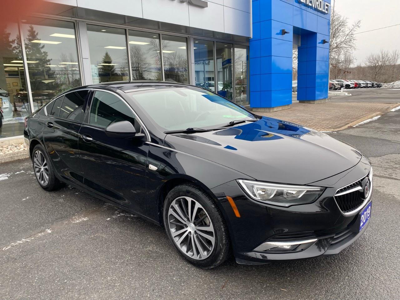 2019 Buick Regal Sportback 4dr Sdn Preferred II FWD Photo