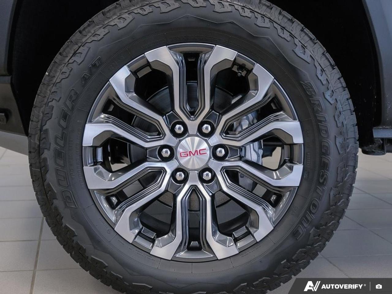 2026 GMC Canyon Crew Cab Short Box 4-Wheel Drive Denali Photo