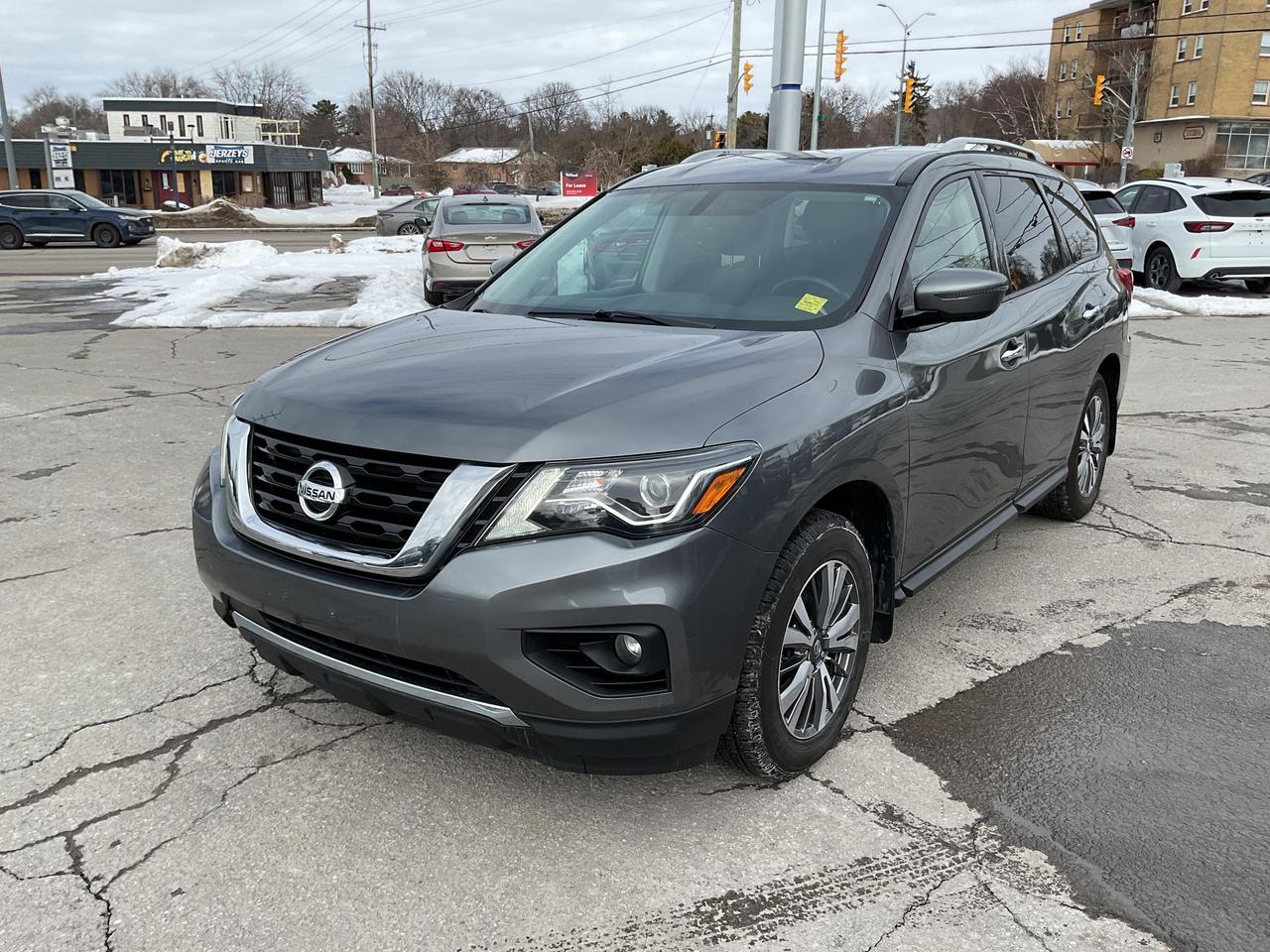 2019 Nissan Pathfinder  Photo