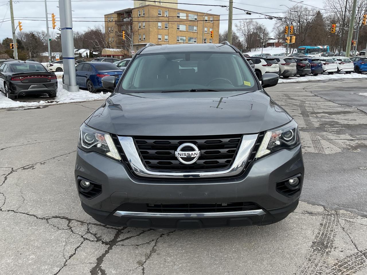 2019 Nissan Pathfinder  Photo