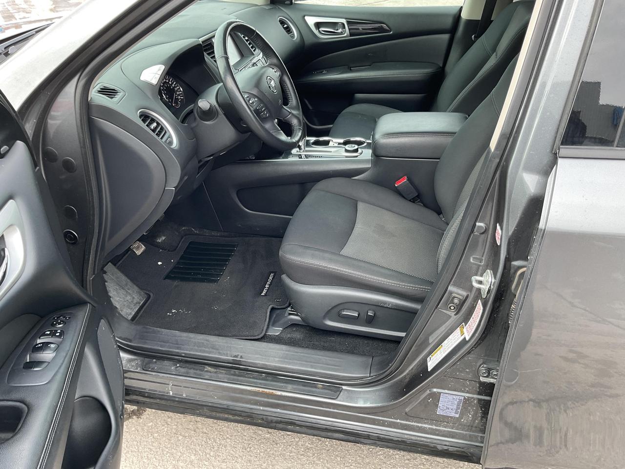 2019 Nissan Pathfinder  Photo