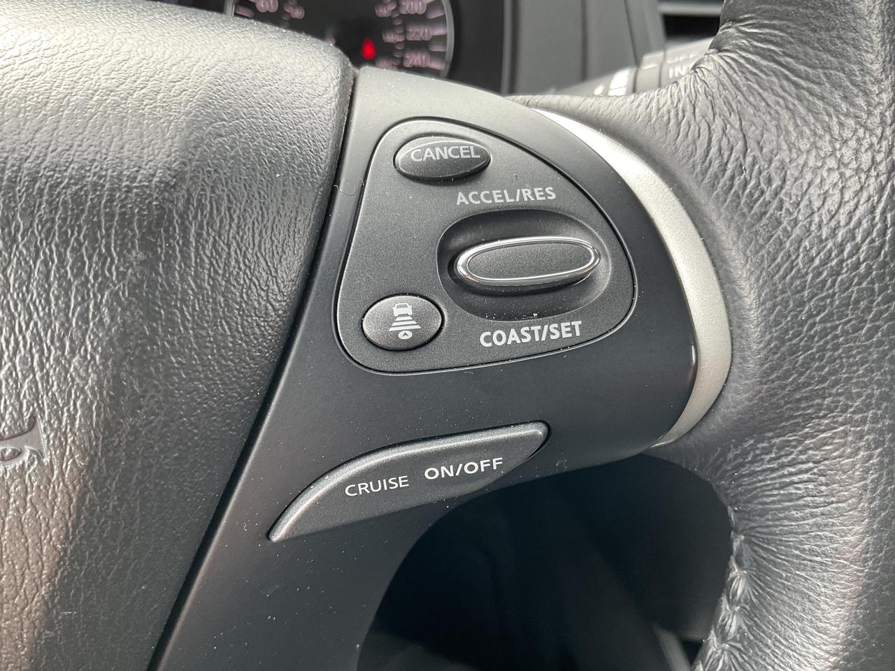 2019 Nissan Pathfinder  Photo