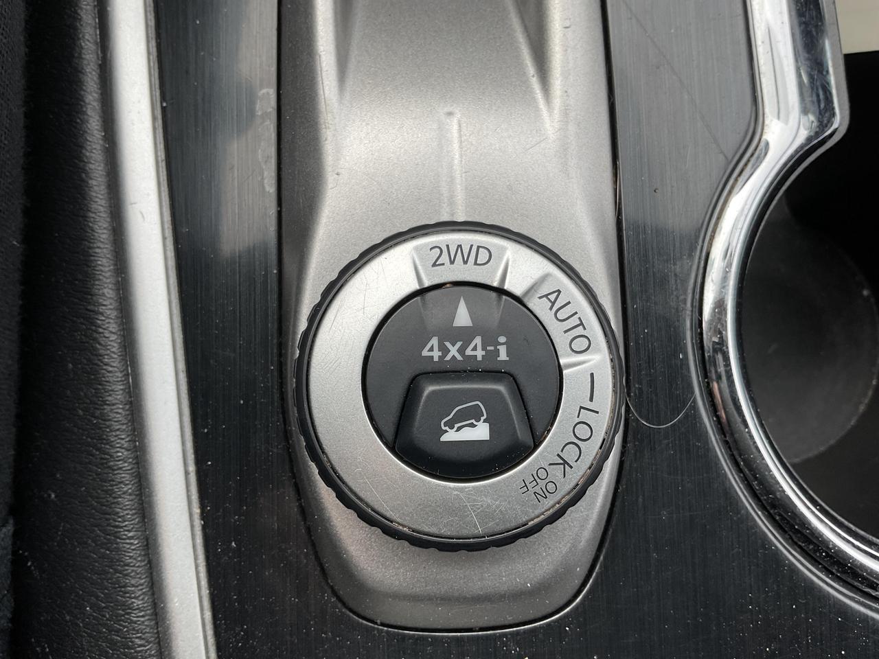 2019 Nissan Pathfinder  Photo