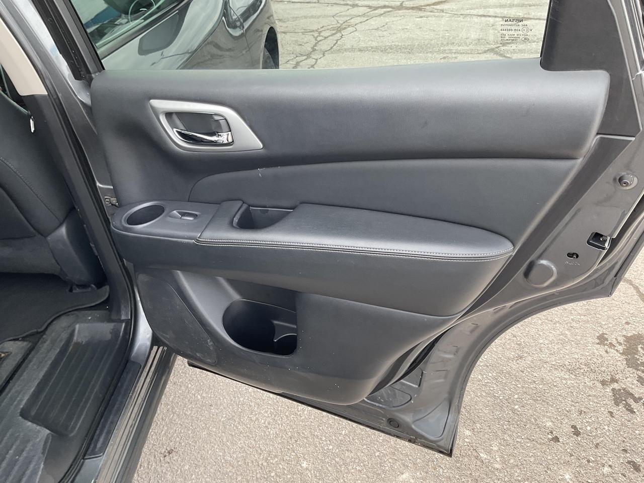 2019 Nissan Pathfinder  Photo