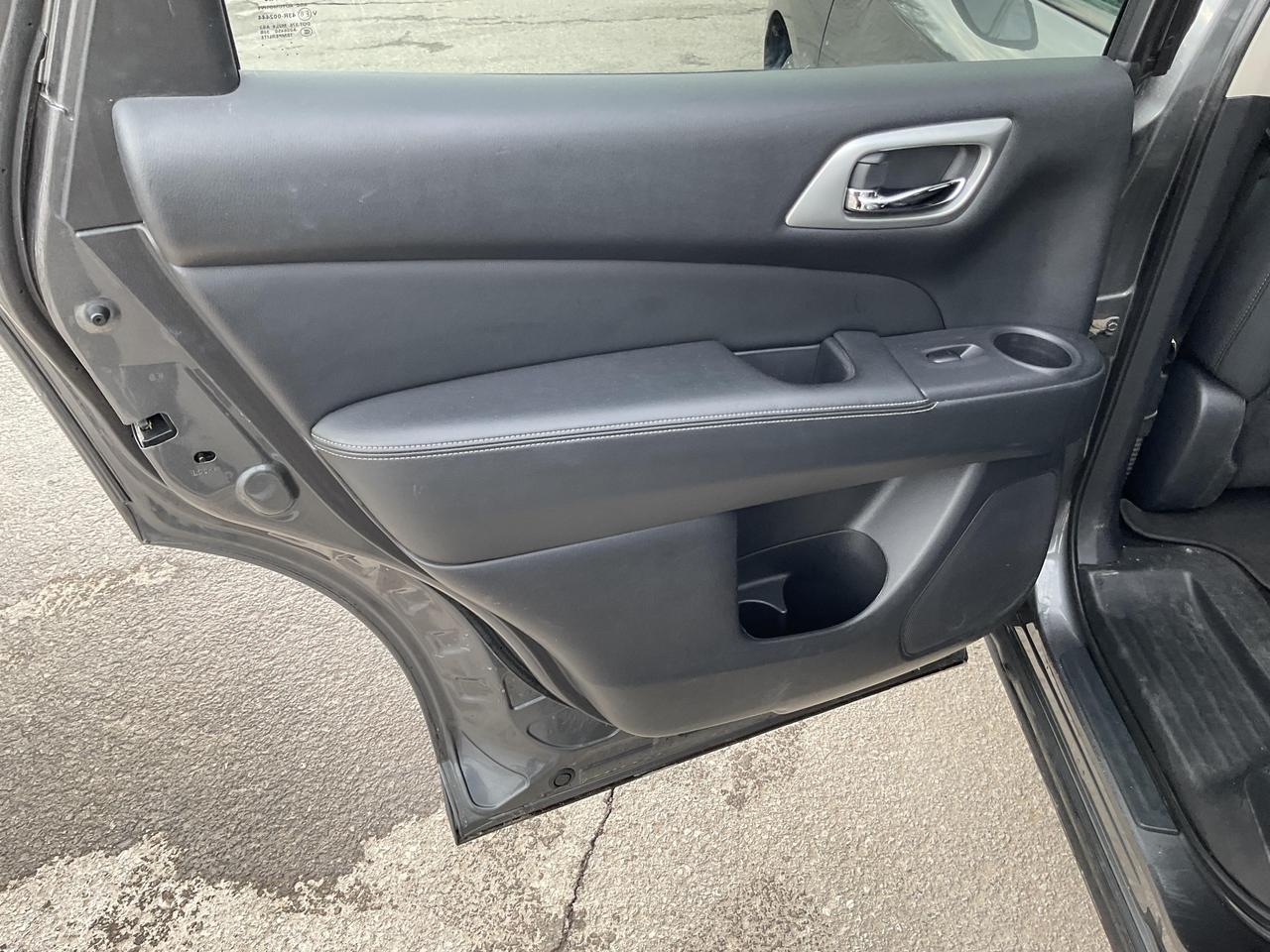 2019 Nissan Pathfinder  Photo