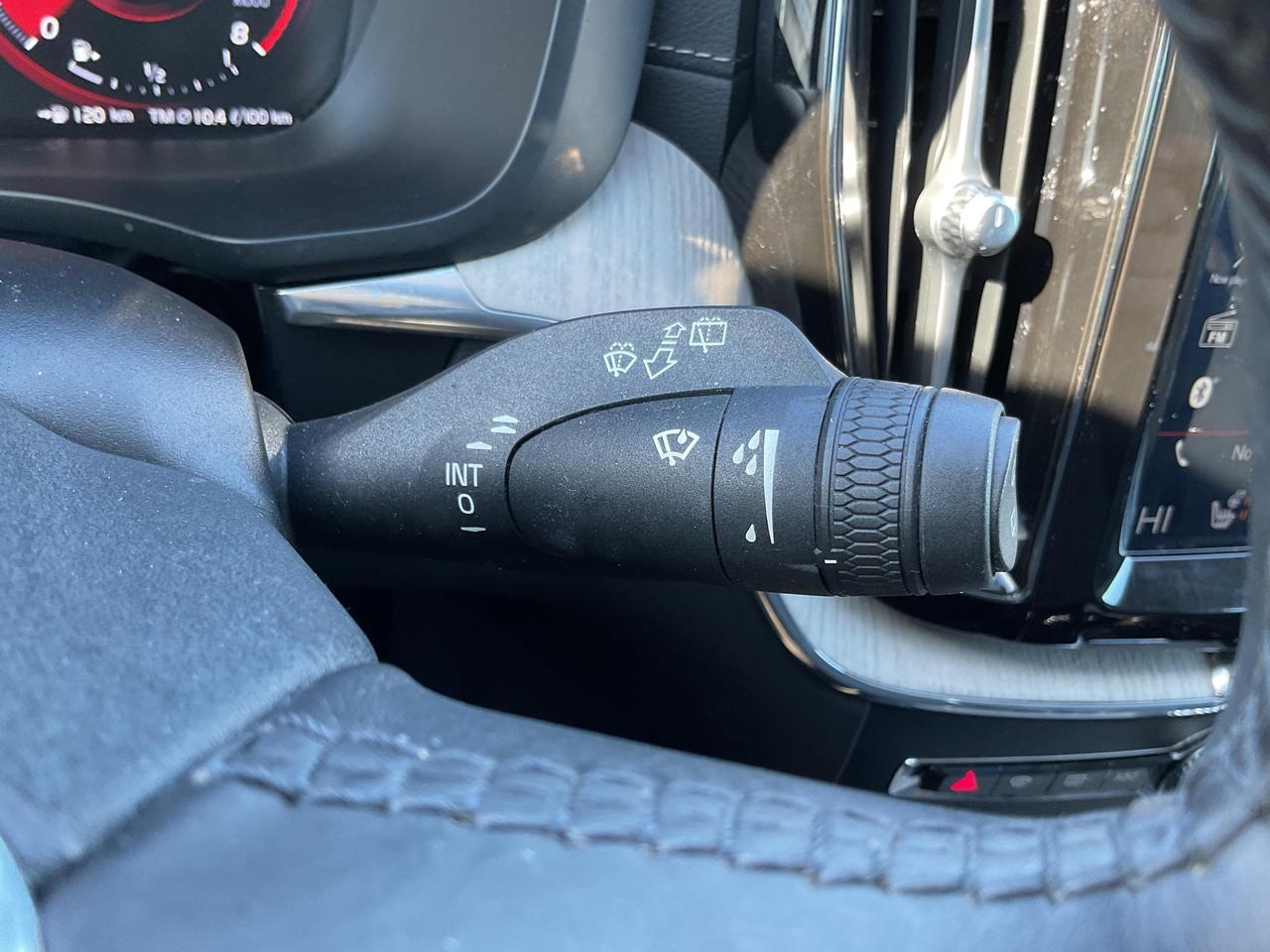 2020 Volvo XC60 T6 Inscription 4dr All-Wheel Drive Photo