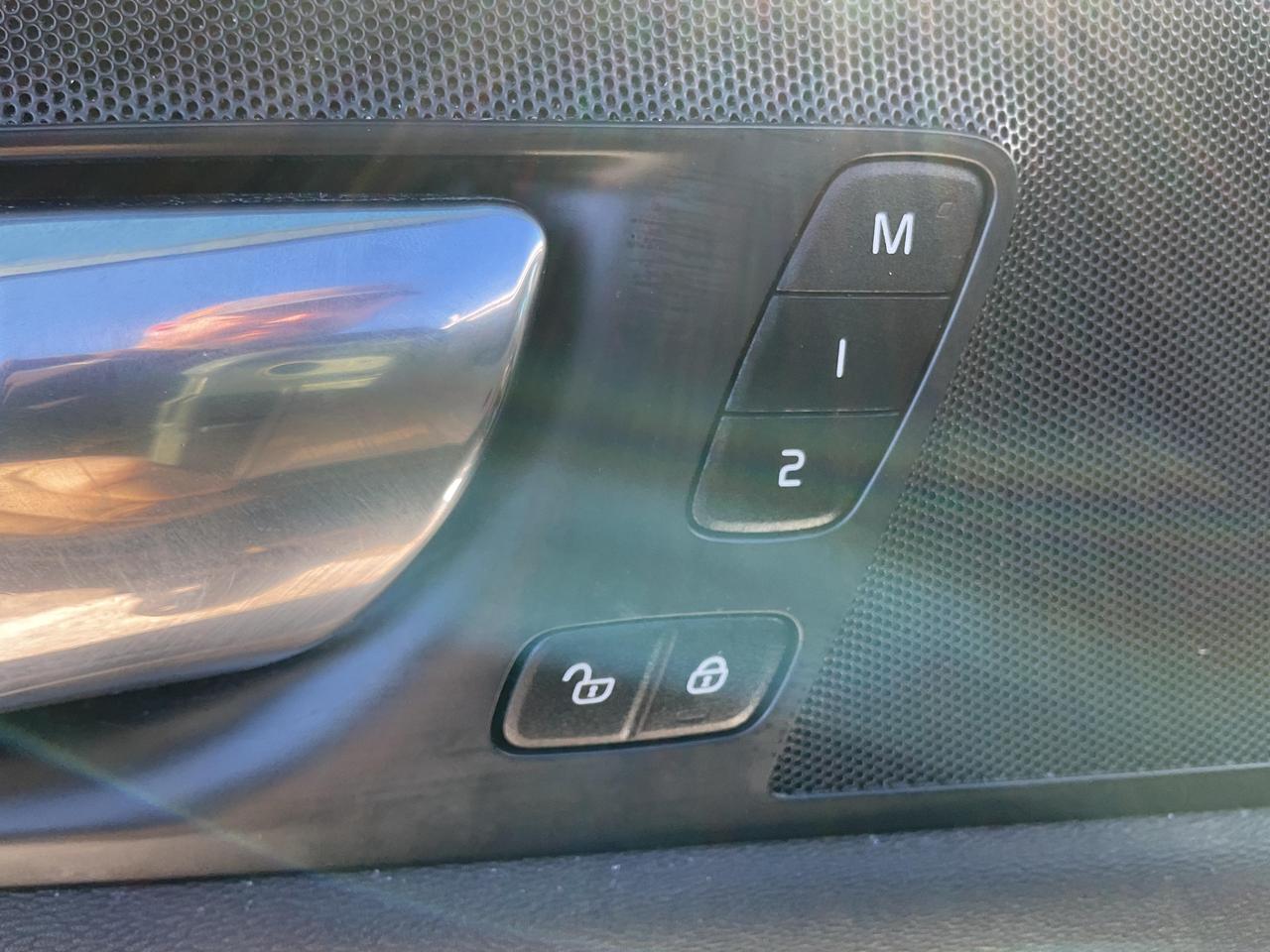 2020 Volvo XC60 T6 Inscription 4dr All-Wheel Drive Photo