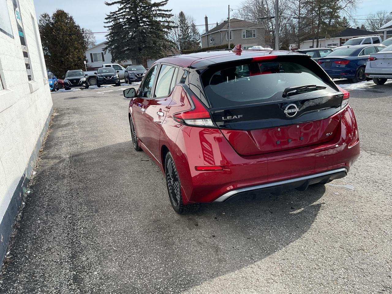 2023 Nissan Leaf SV 4dr Hatchback Photo
