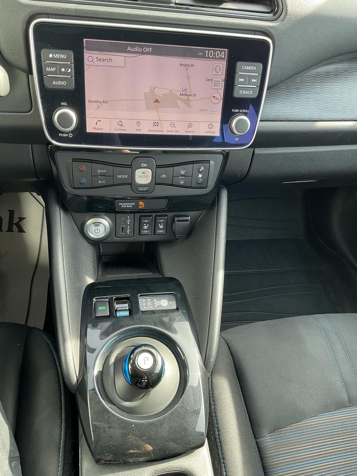 2023 Nissan Leaf SV 4dr Hatchback Photo