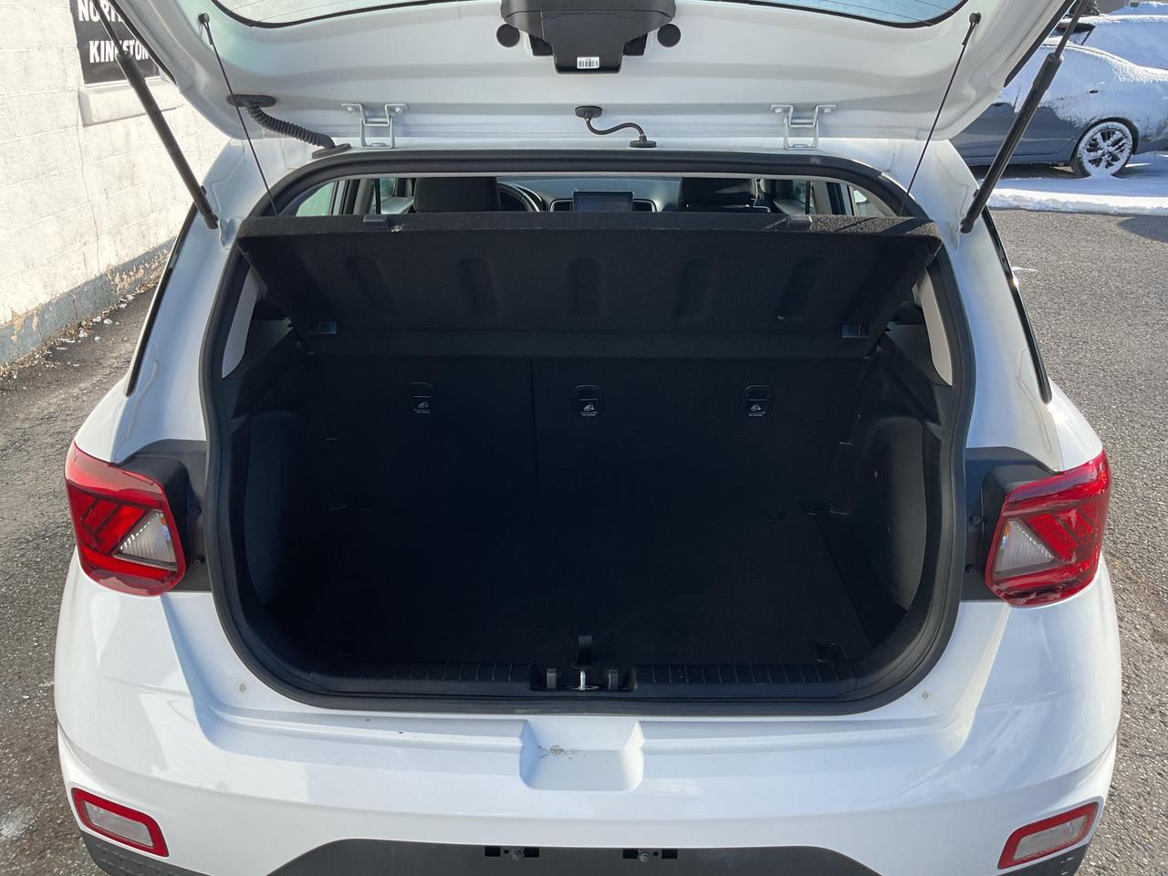 2025 Hyundai Venue  Photo