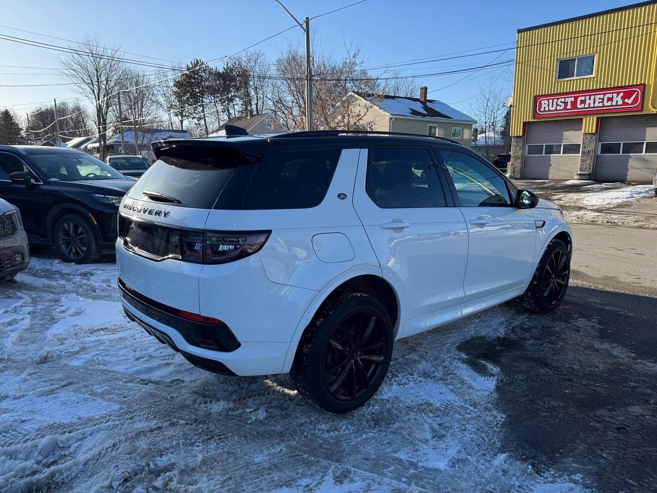 2023 Land Rover Discovery Sport R-Dynamic HSE 4dr All-Wheel Drive Photo2