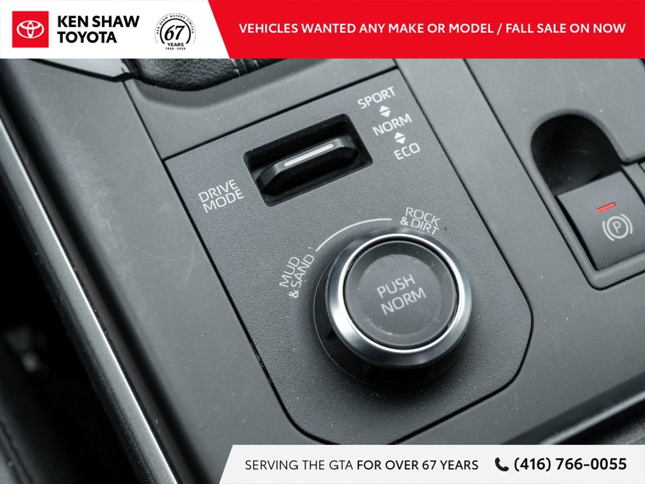 2023 Toyota Highlander XSE 4dr All-Wheel Drive Photo