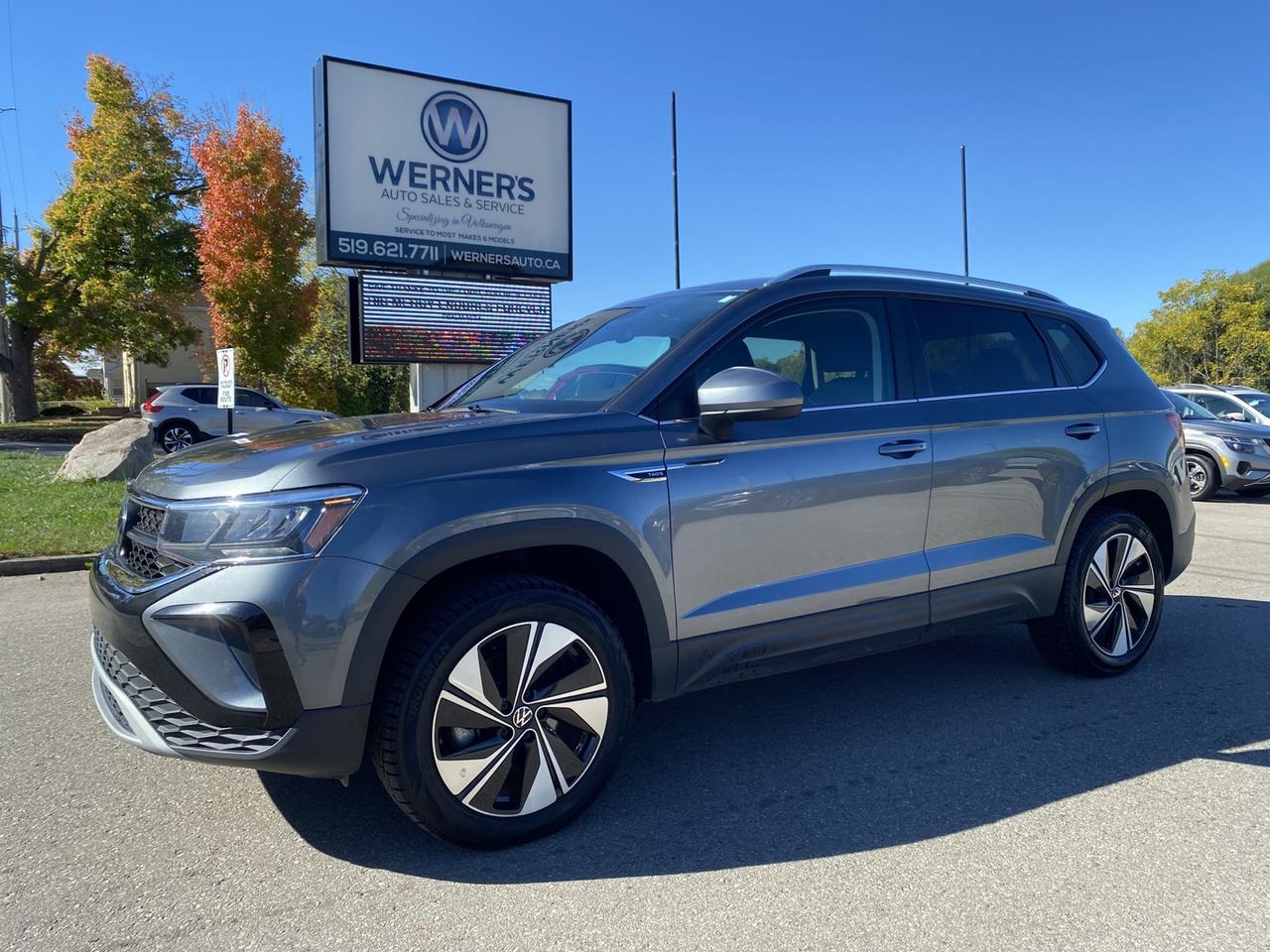 2024 Volkswagen Taos SE 4Motion