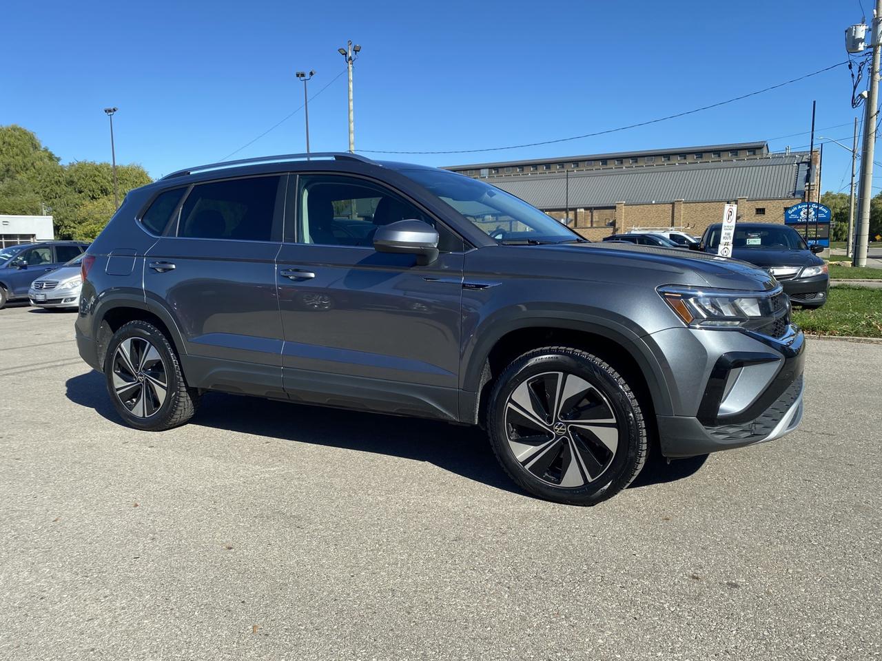 2024 Volkswagen Taos SE 4Motion Photo3