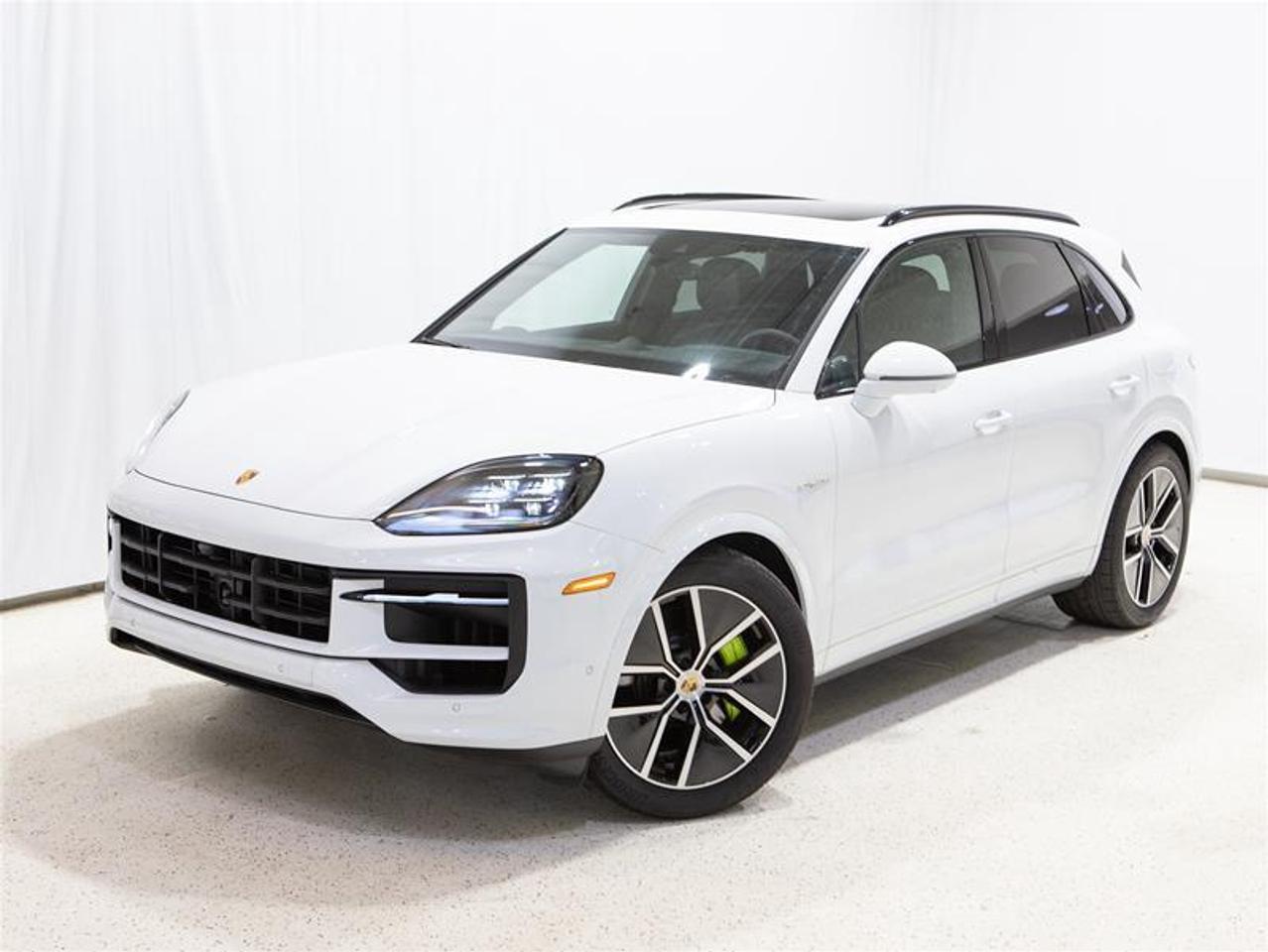 2024 Porsche Cayenne S e-Hybrid AWD Photo